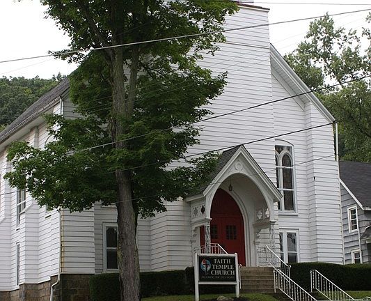 5th image of 102 Brook St