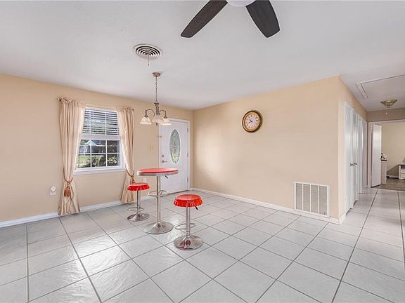 5th image of 1074 Maris Stella Ave