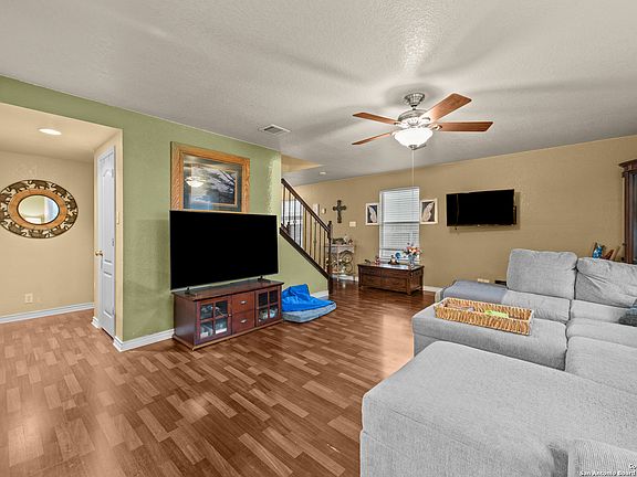 2nd image of 361 COPPER BLUFF DR