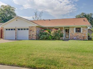 6003 Nina Lee Ln, Houston, TX 77092