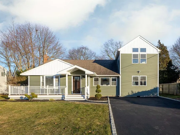 675 Peter Paul Drive, West Islip, NY 11795