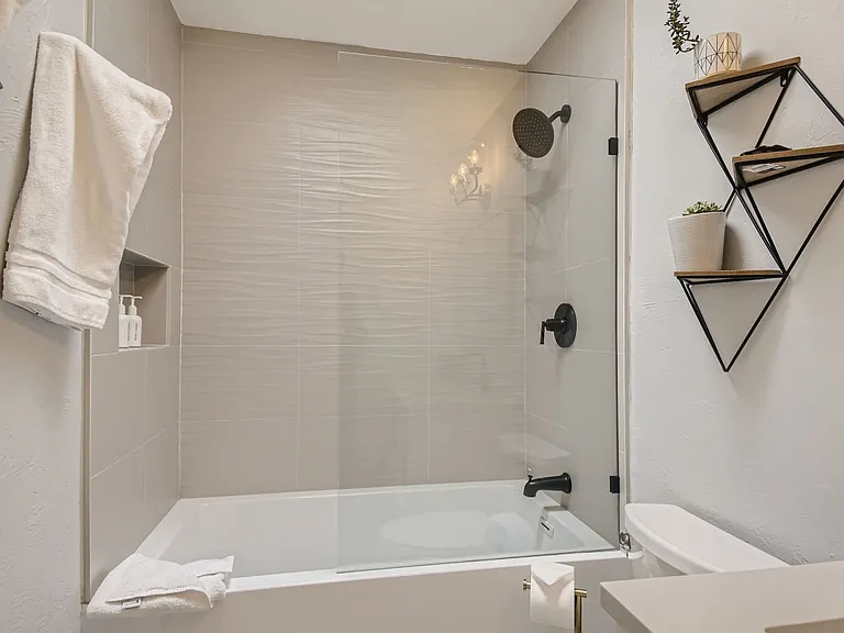 101 Hawn Dr — Photo 21