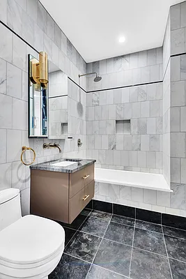 Rented by Compass | media 10