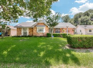 3122 Castledale Dr, Houston, TX 77093