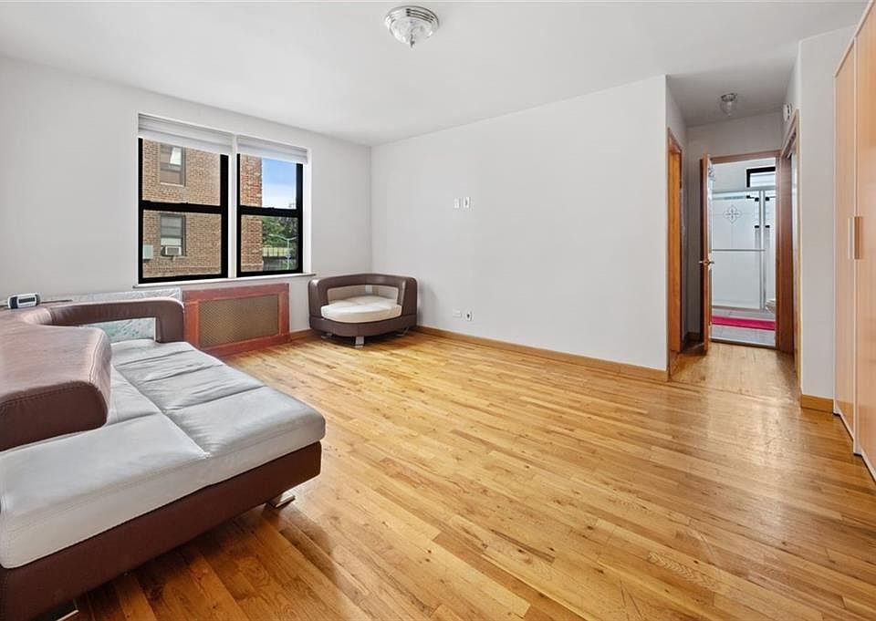 1st image of 26 Cass Pl APT 2B