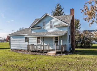 98 Cedar St, Fountain, MN 55935