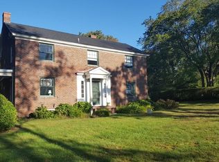 65 Drift Rd, Westport, MA 02790