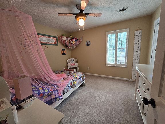 5th image of 9409 Continental Dr