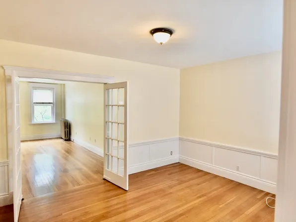 226 Jamaicaway APT 4, Boston, MA 02130