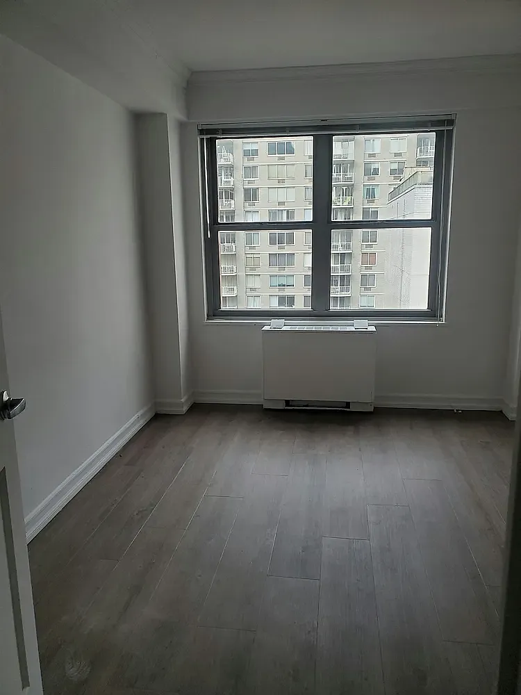 245 East 63rd Street — Photo 1