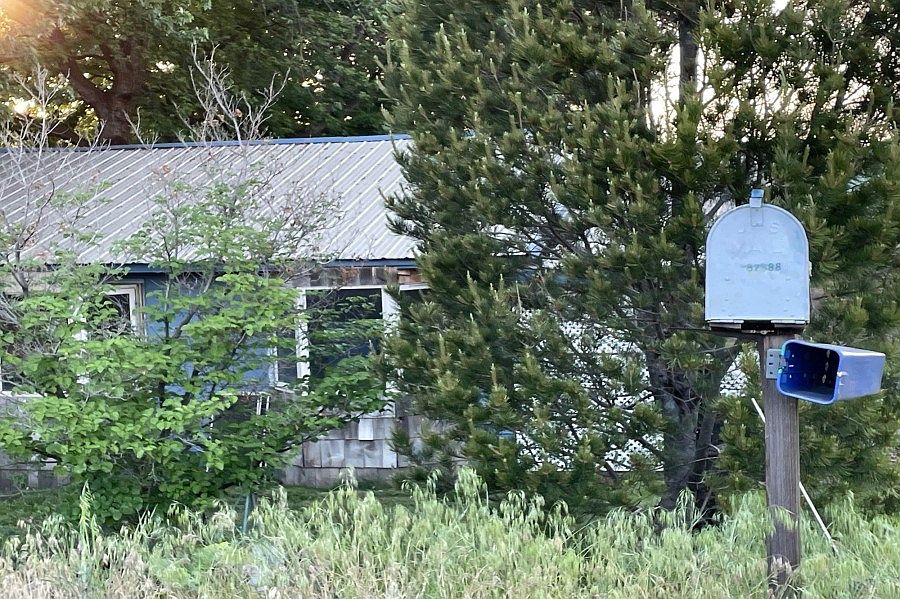 2nd image of 82588 Couse Creek Rd