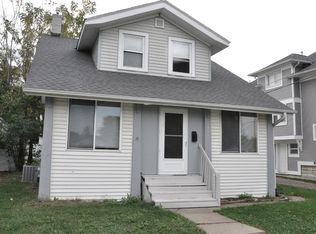 1411 1st St SW, Cedar Rapids, IA 52404