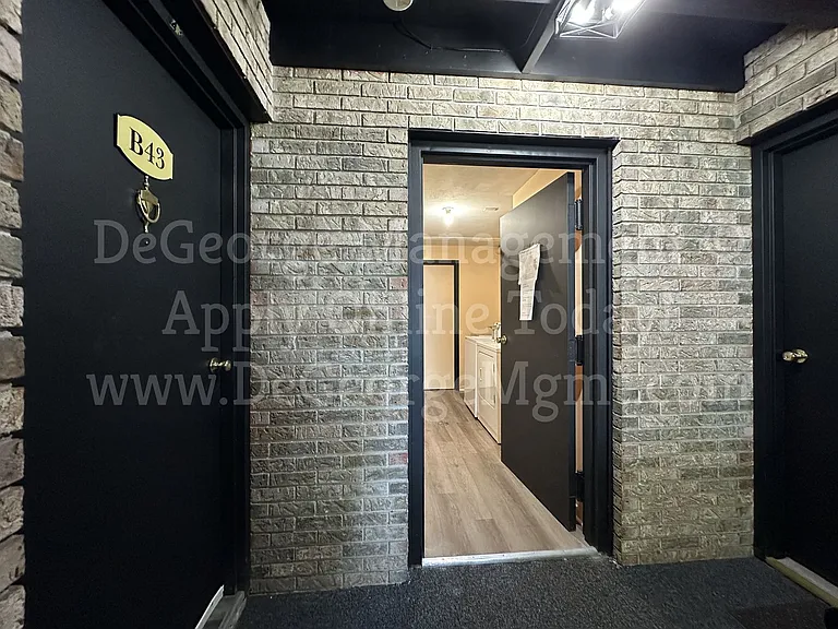 Parkview Apartments — Photo 59