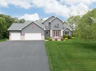 19798 Victoria St NW, Elk River, MN 55330