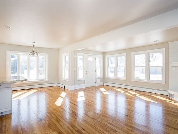 Peak a Boo Views of Fox River