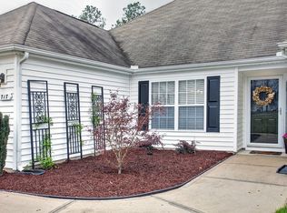 717 Holly Thorn Trce, Holly Springs, NC 27540