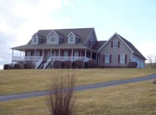 135 Granville Meadow Dr, Lebanon, VA 24266