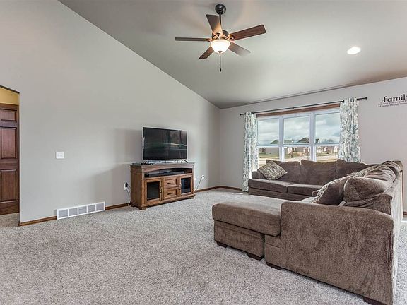 Spacious Living Room!