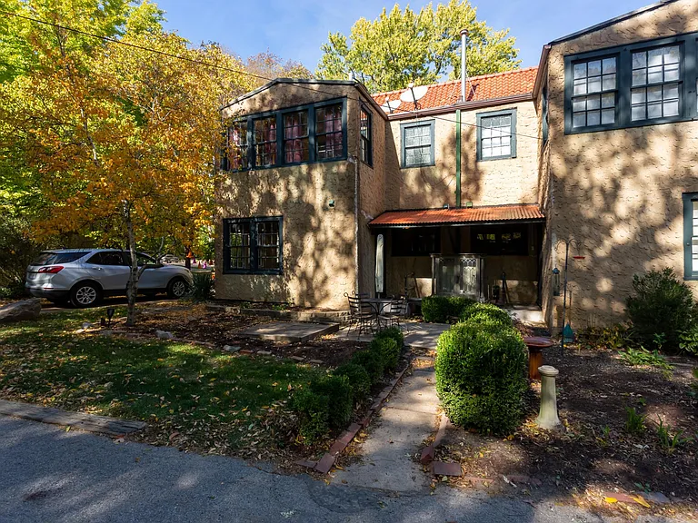 343 N Gore Ave — Photo 15