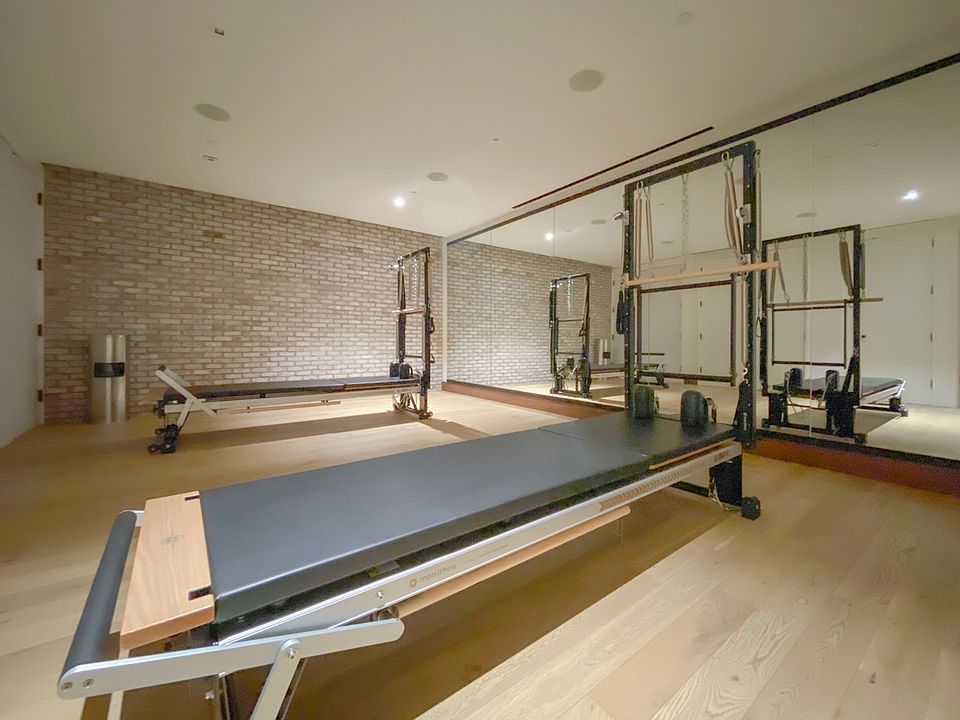 1st image of 550 Vanderbilt Ave #402