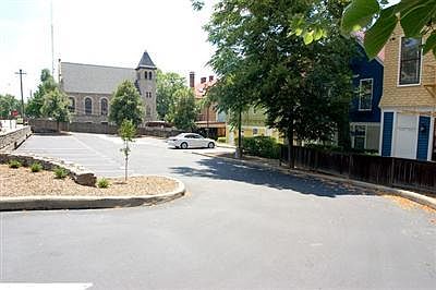 3rd image of 2200 Gilbert Ave #Jgpucgz22