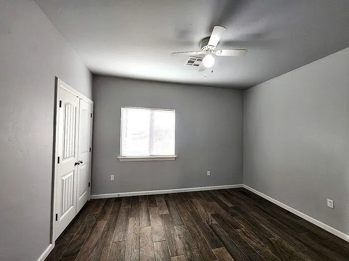 1120 E Campbell St — Photo 18