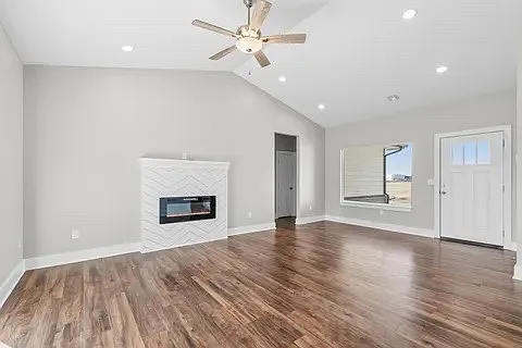312 N Deer Run Ave — Photo 5