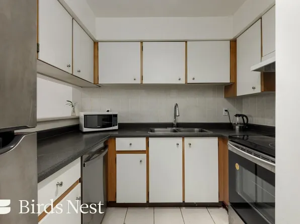 8460 Ackroyd Rd #117, Richmond, BC V6X 3E9