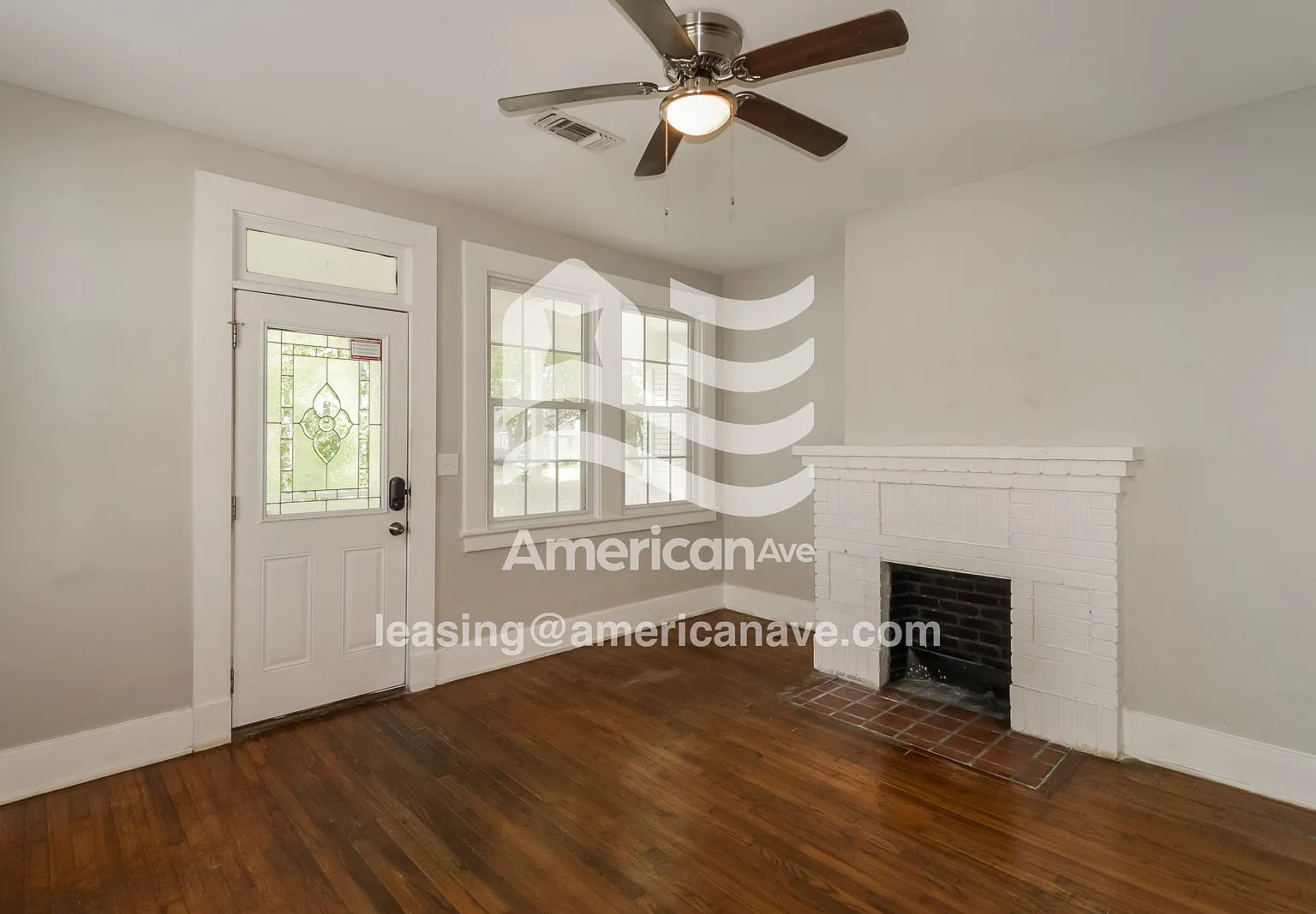 3 bed, 1.0 bath, 1230 sqft, $990 — Photo 3