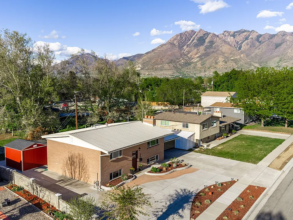 1431 E Dawn Dr #1