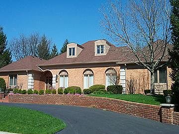1st image of 946 Tamarack Cir