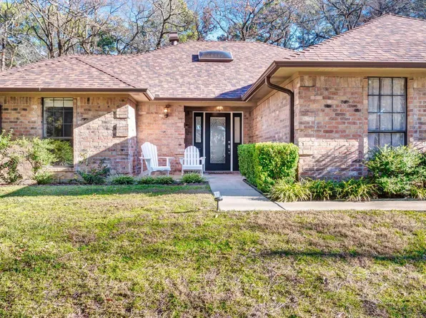 232 Raton Pass, Holly Lake Ranch, TX 75765