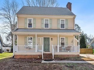 7120 Sandringham Dr, Raleigh, NC 27613