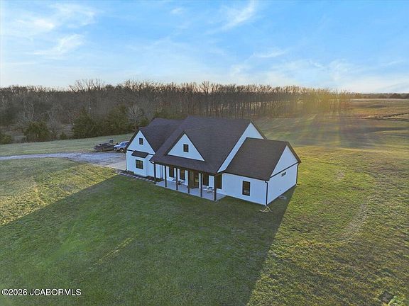 2nd image of 19055 S Old Highway 63
