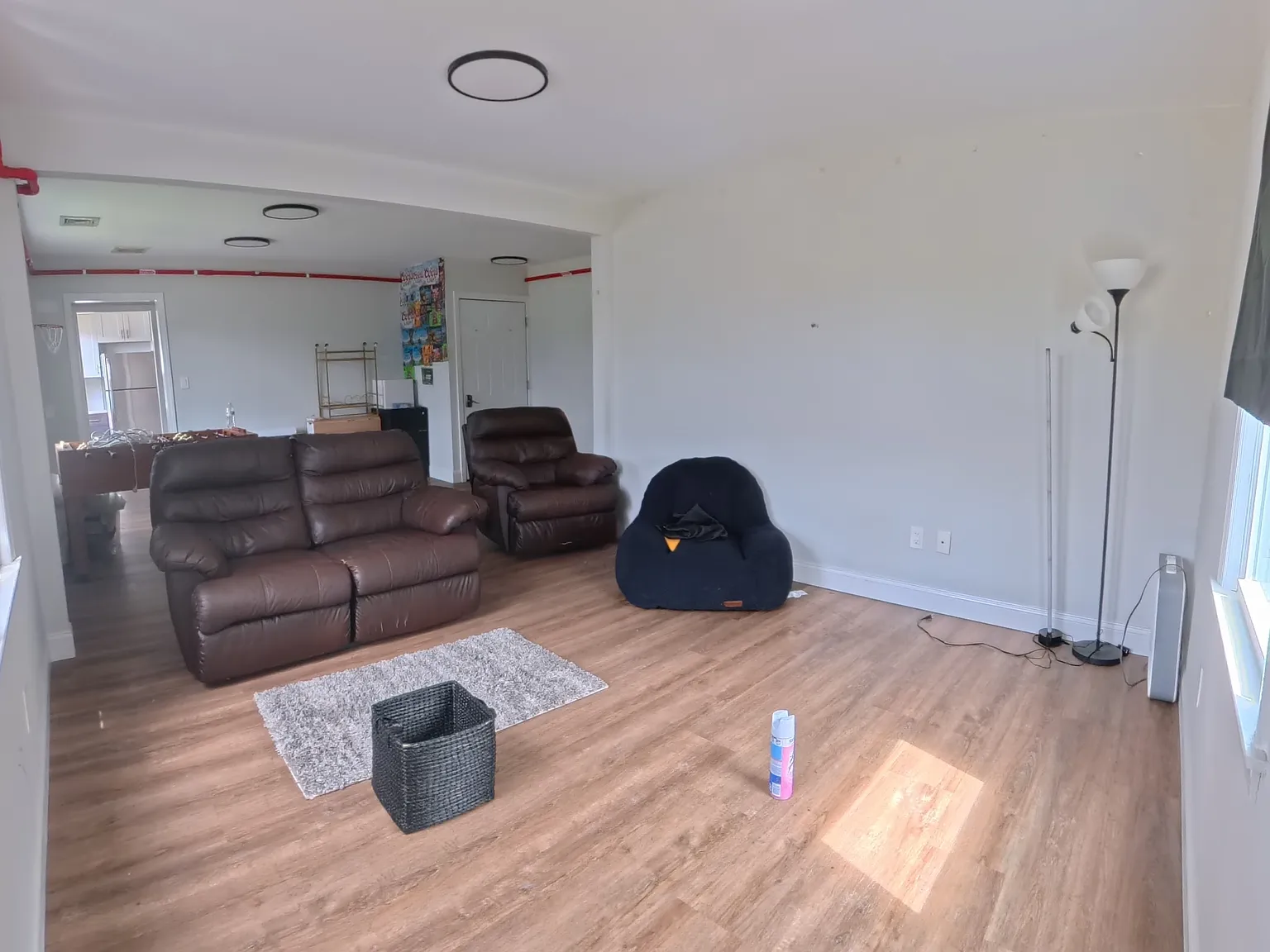 4 bed, 5000 sqft, $3,600 — Photo 4