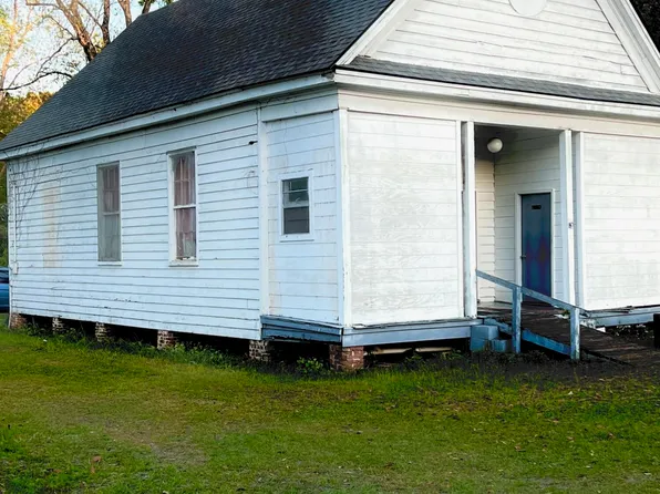 19 Deveaux Ln, Beaufort, SC 29907