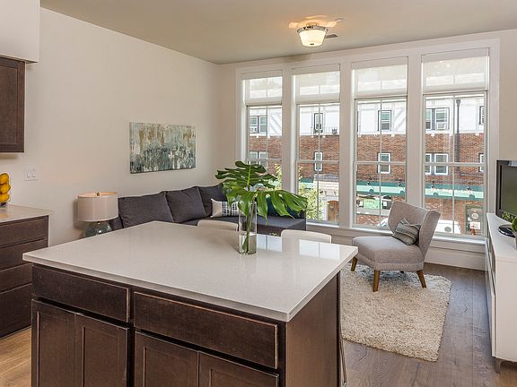 3rd image of 300 Columbus Ave APT 3J