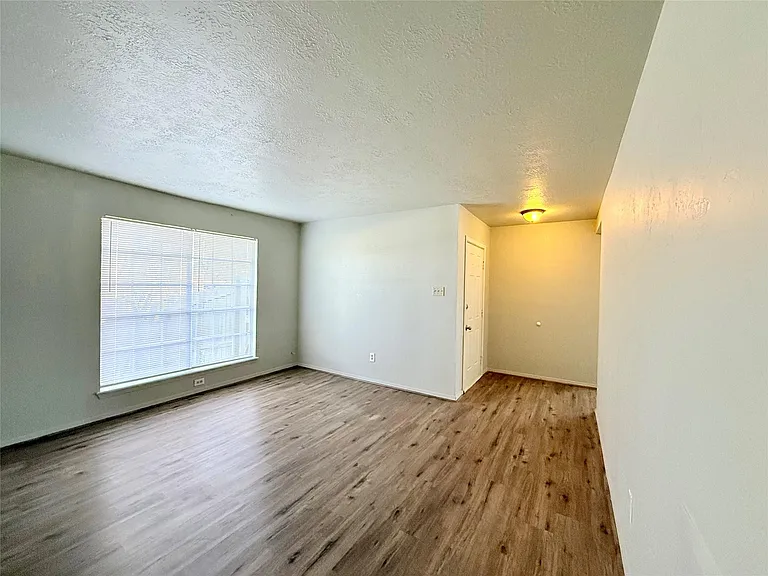 705 Ruth Ct #A — Photo 7