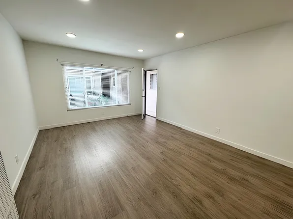 228 S Mariposa Ave APT 2, Los Angeles, CA 90004