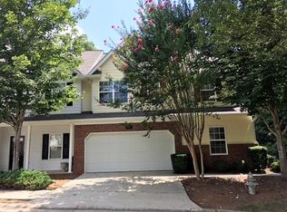 1060 Mosscroft Ln, Lawrenceville, GA 30045