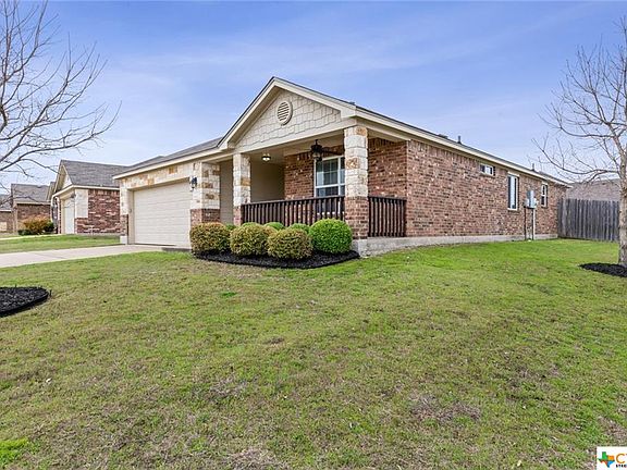 3rd image of 5804 Fair Hill Dr