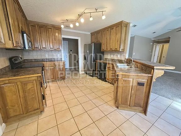 4th image of 5092 Branch Point Dr