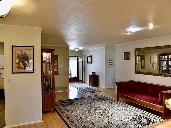 3rd image of 10967 Nicosia Ln