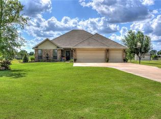 11005 Gracie Dr, Edmond, OK 73025
