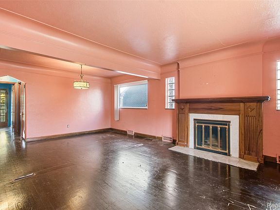 3rd image of 14023 Eastburn St