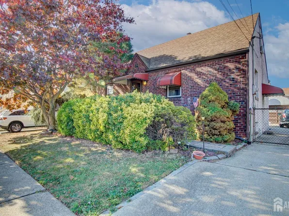 125 Frederick St, Carteret, NJ 07008