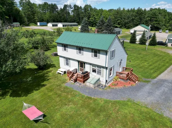 605 Middle Road, Skowhegan, ME 04976