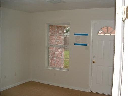 5th image of 3124 Lakewood Dr