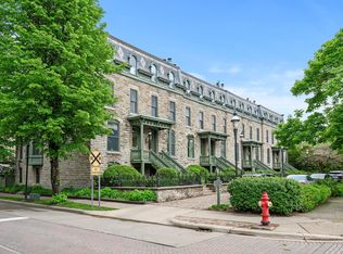 2 Grove St #2A, Minneapolis, MN 55401