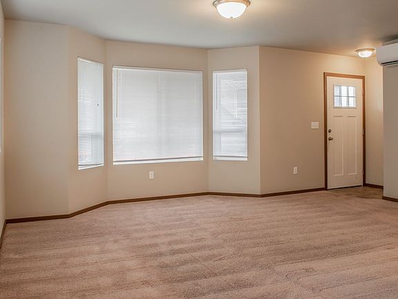 4th image of 9003 8th St SE Unit B